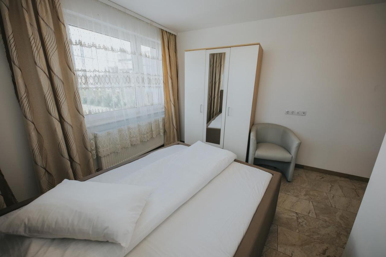 Hotel Endlich Zuhause à Sibiu Extérieur photo