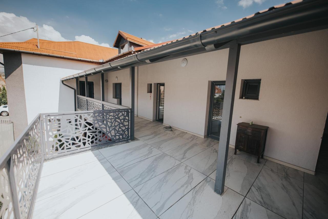 Hotel Endlich Zuhause à Sibiu Extérieur photo