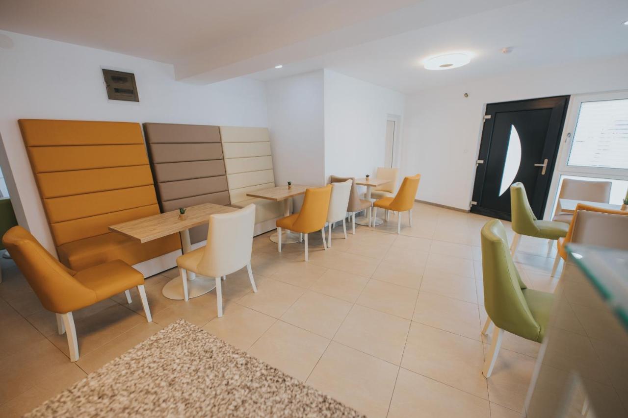 Hotel Endlich Zuhause à Sibiu Extérieur photo