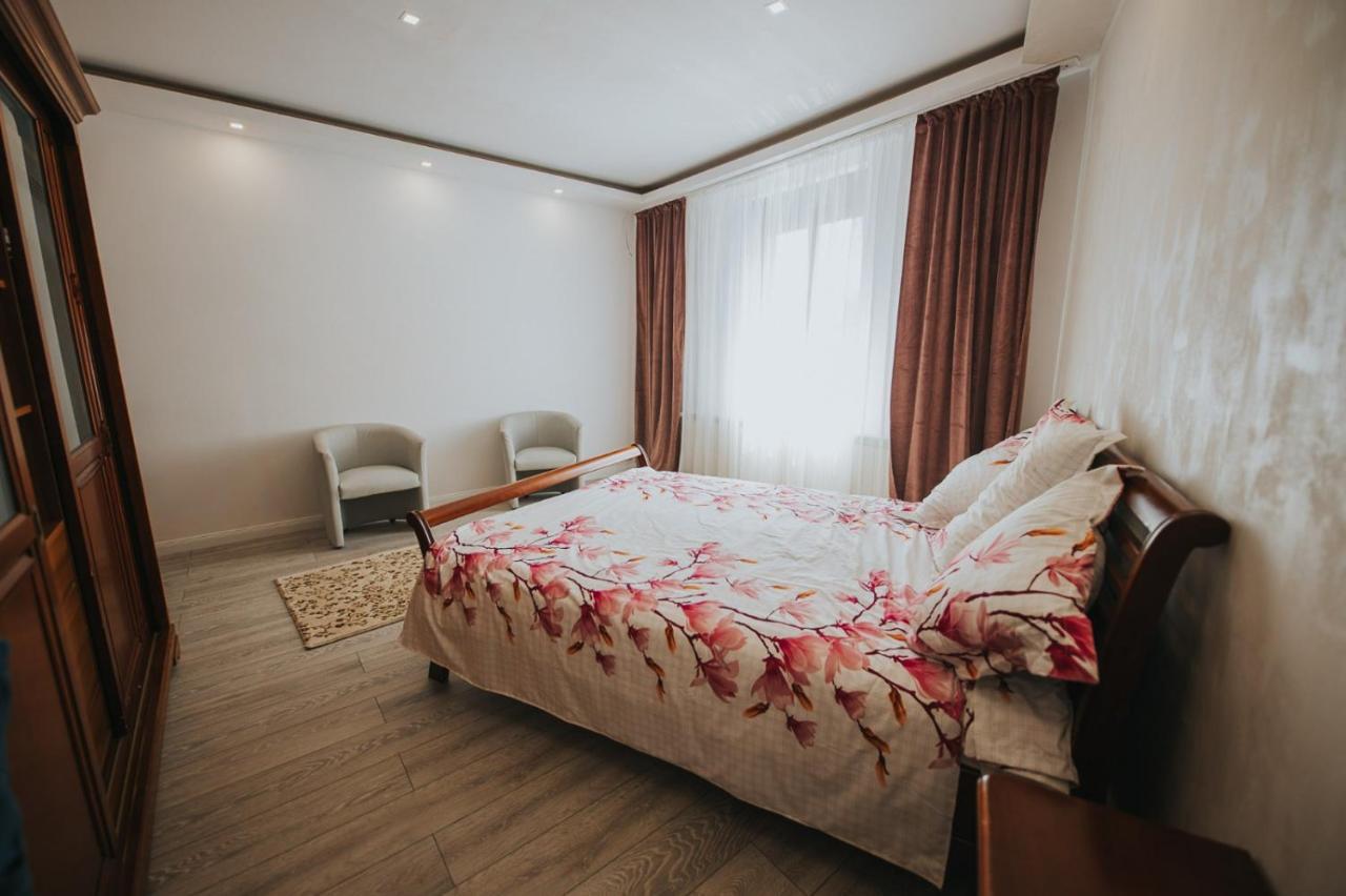 Hotel Endlich Zuhause à Sibiu Extérieur photo